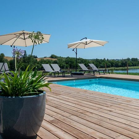 La Villa Face Au Lac Saramon Екстериор снимка